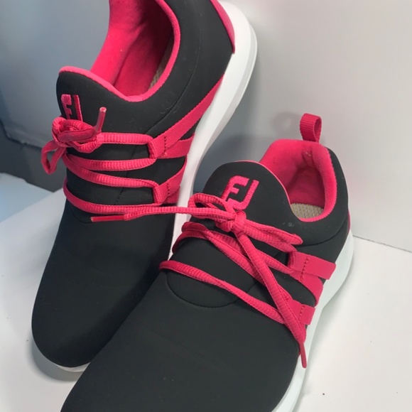 Golf Shoes - Picture 7 of 7